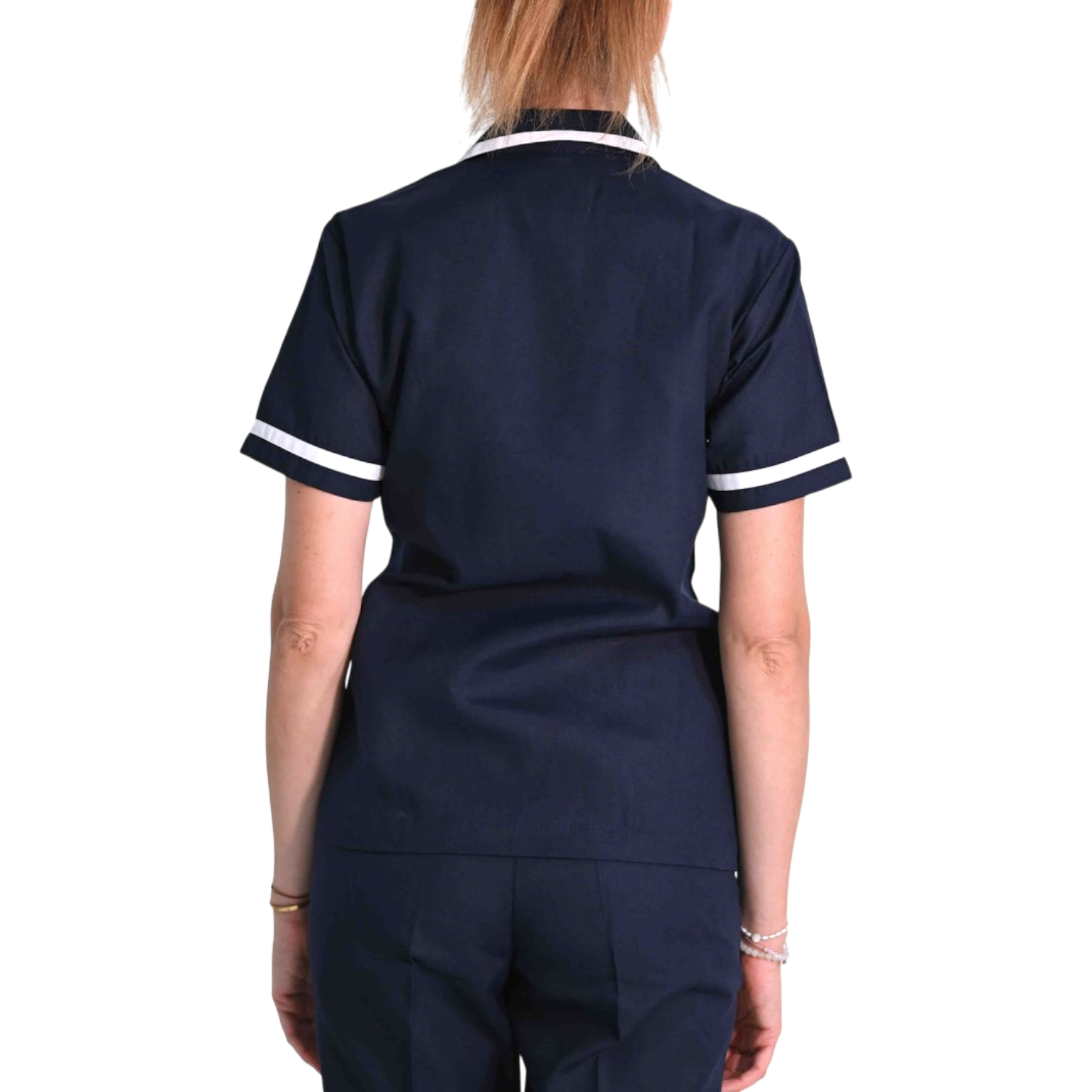 Conjunto de trabajo – camisa de manga corta con cuello solapa.